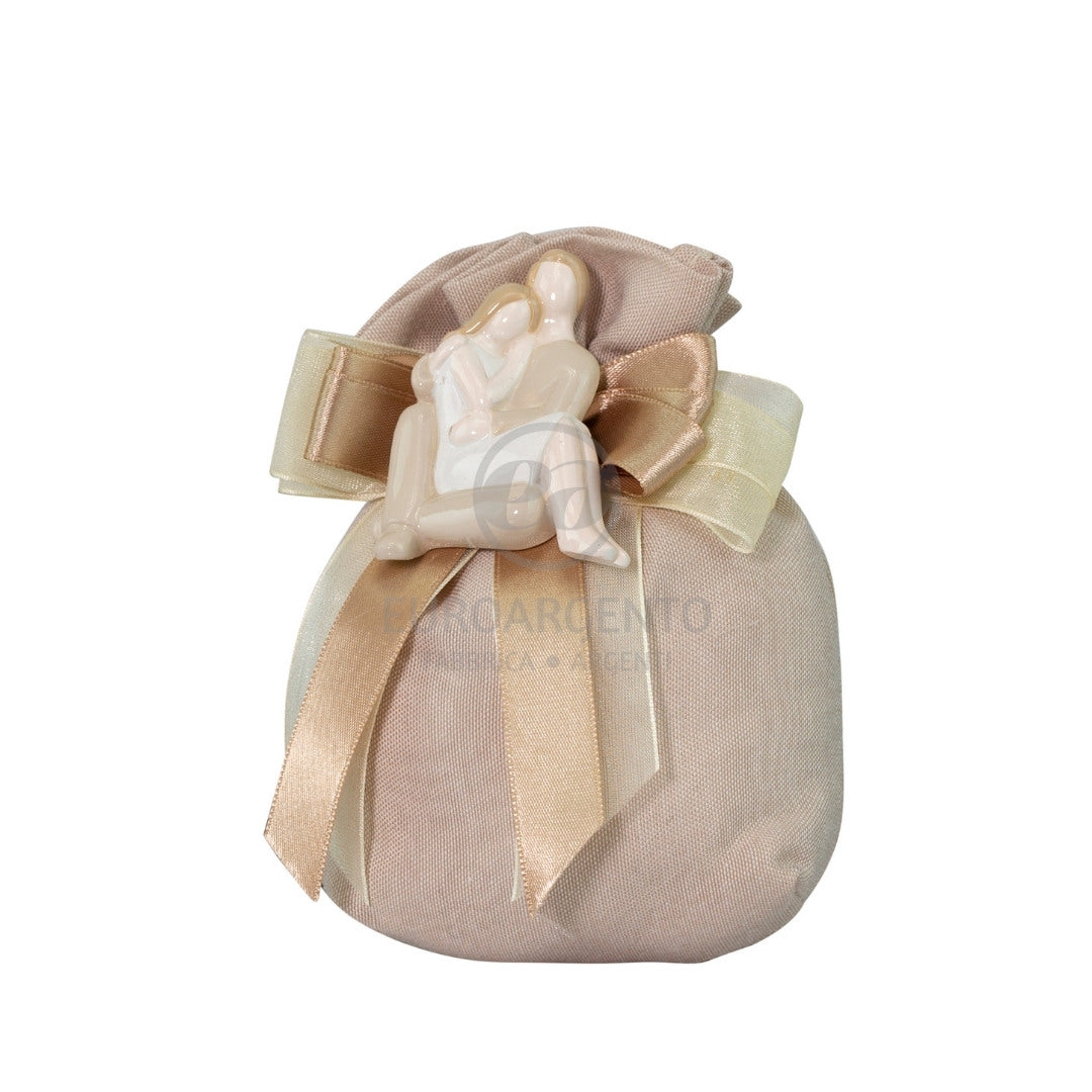 Sacchettino porta confetti con magnete coppietta sposi (tortora)