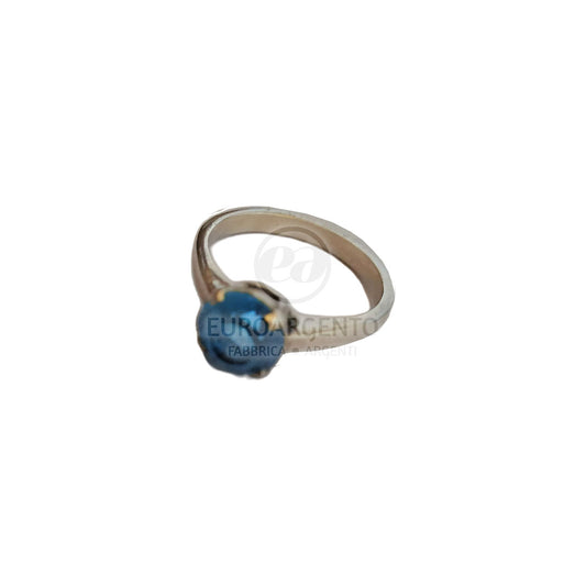 Anello con pietra celeste
